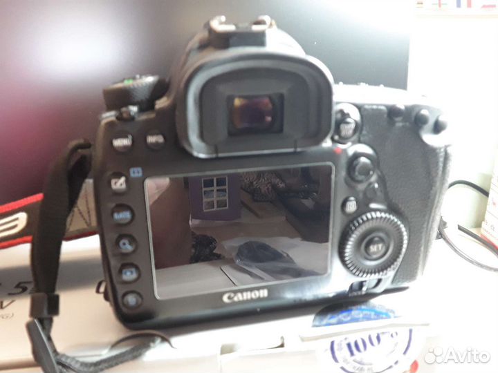 Canon EOS 5D mark IV