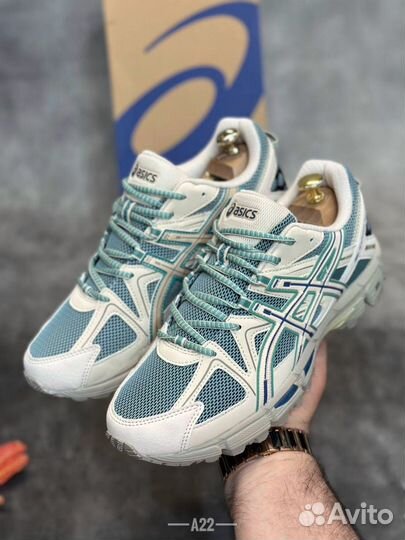 Asics беж-зелёные разм. 44