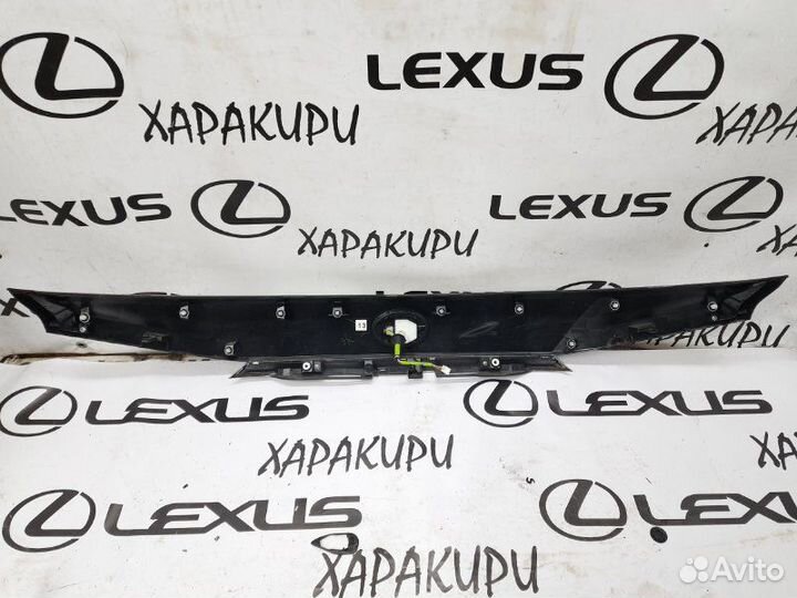 Накладка крышки багажника Lexus Rx350L 2015-2022