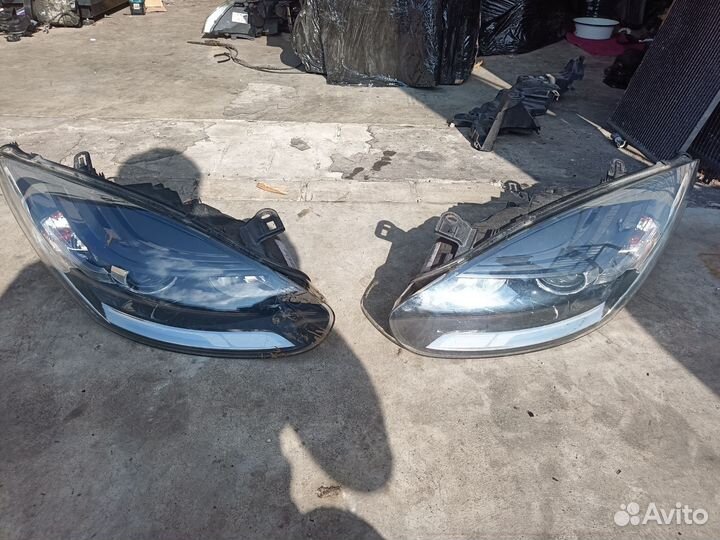 Фары Renault Megane3
