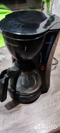 Кофеварка Maxwell MW -1651 BK