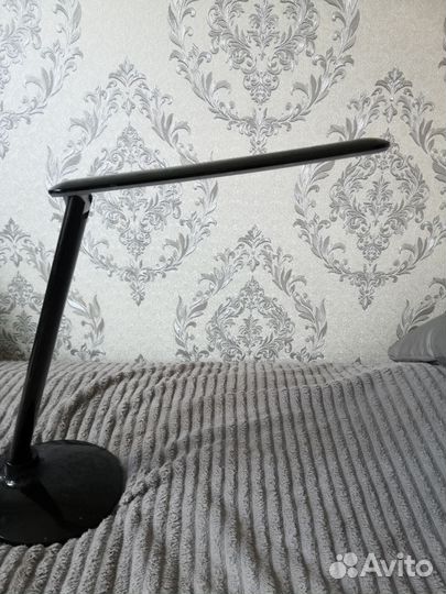 Лампа настольная Pulsar