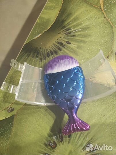 Кисть для макияжа