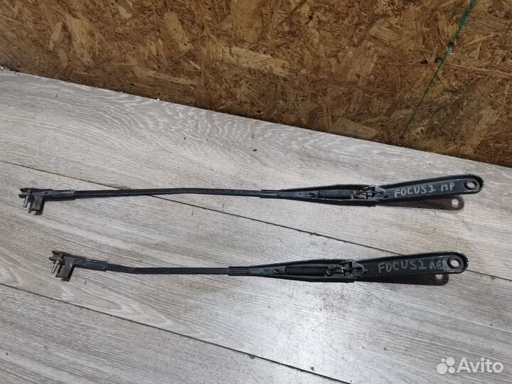 Поводки дворников Ford Focus 2