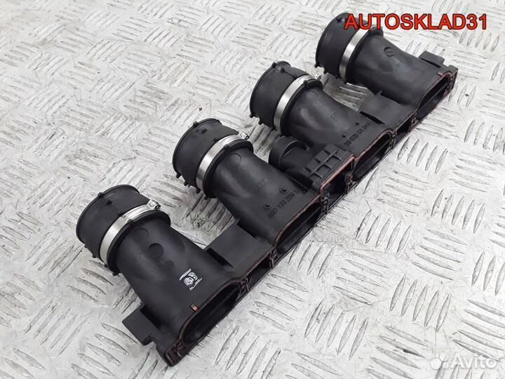 Коллектор впускной Volkswagen Passat B6 2,0 BLR