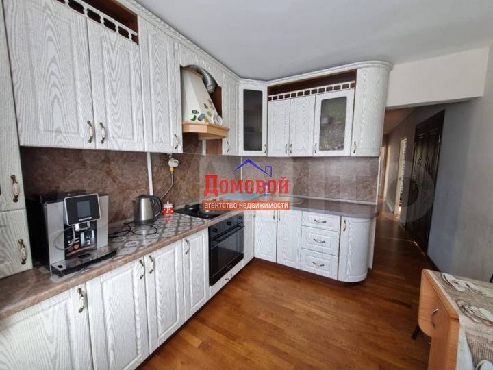 4-к. квартира, 70 м², 4/5 эт.