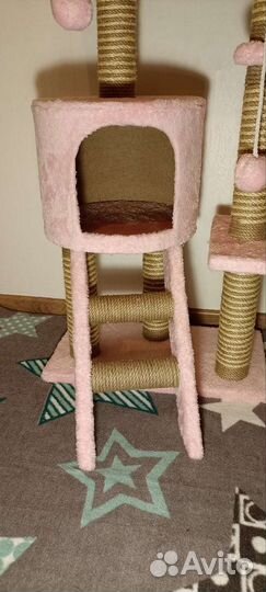 Домик для кошки с когтеточкой и лежанкой