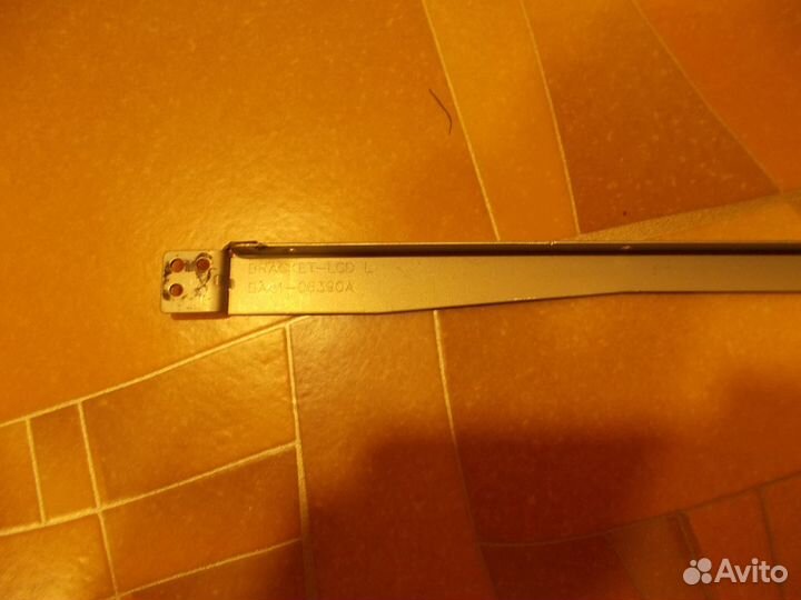 Петли Samsung R530, R540, R525, R528 (BA81-06390A)