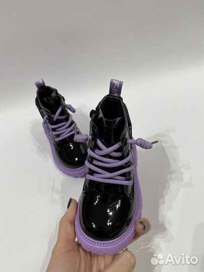 Ботинки для девочки новые