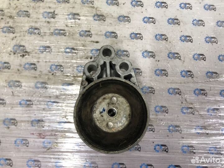 Опора двигателя Ford Fiesta купе 1.3L duratec 8V