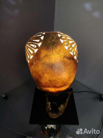 Светильник (череп)