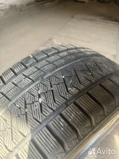 Triangle Snowlink TWT02 245/40 R18