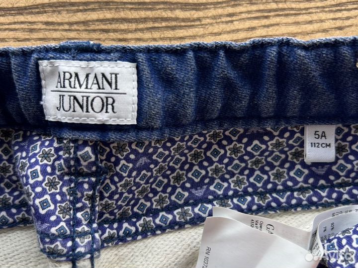 Продам джинсы Armani junior на мальчика