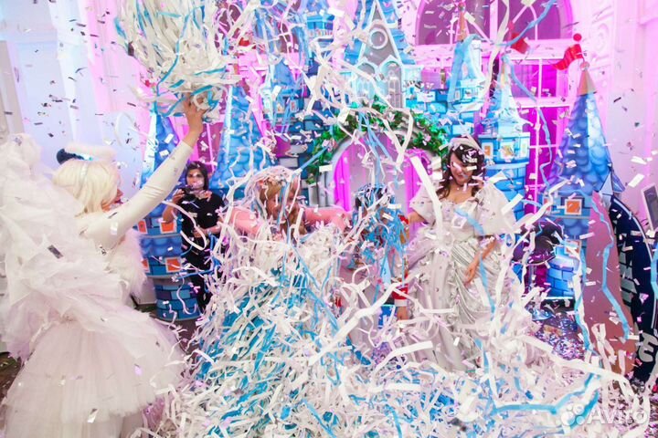 Фокусник зверюшки аниматорышоу на детские праздики