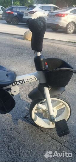 Трехколесный велосипед maxiscoo