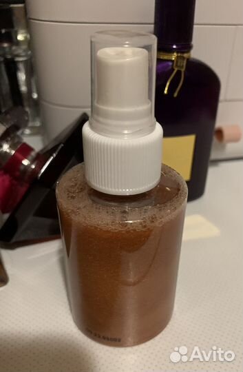 Pusy Спрей для тела с блестками 100 мл