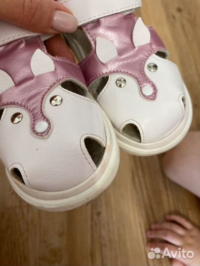 Сандалии для девочки 23 размер