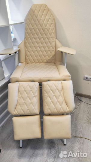 Педикюрное кресло/ кушетка