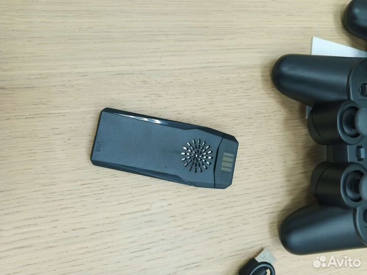 Игровая приставка game stick lite 64gbUltra 13000