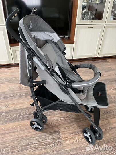 Прогулочная коляска трость