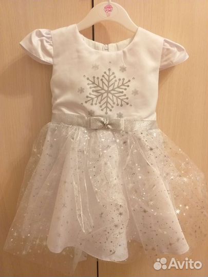 Платье снежинки 92р