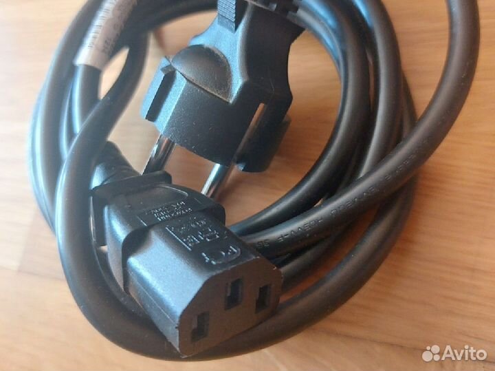 Кабель питания для компьютера