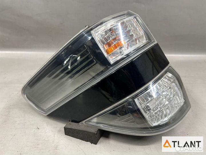 Стоп задний левый toyota vellfire