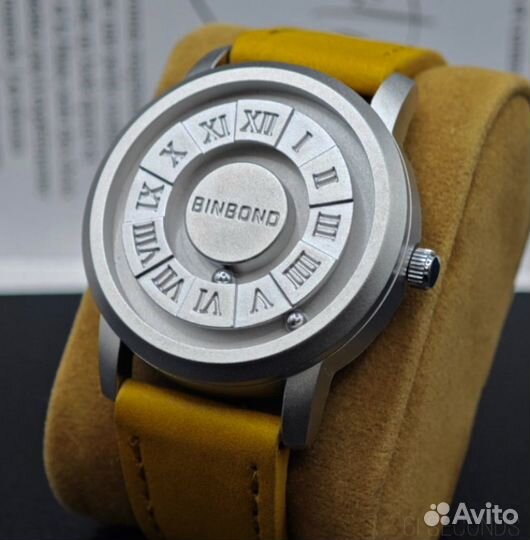 Часы с комплиментами