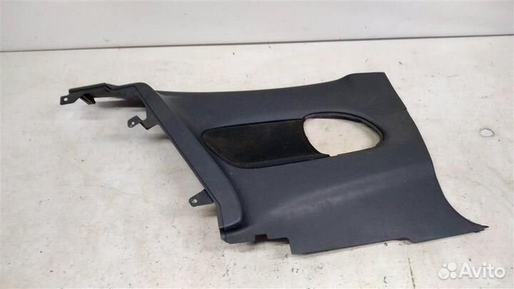 Обшивка салона багажника задняя км-т Mazda 323 С