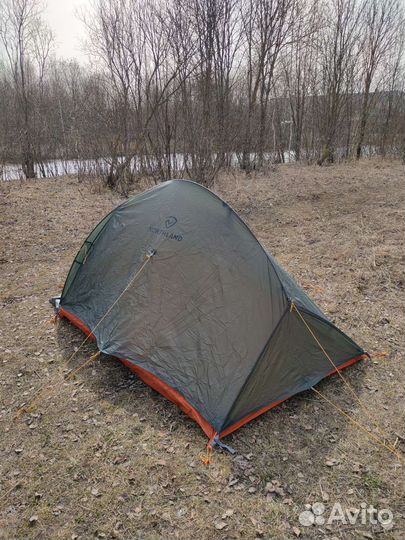 Палатка туристическая 2-местная Northland Cove 2