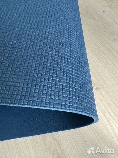 Коврик для йоги и фитнеса