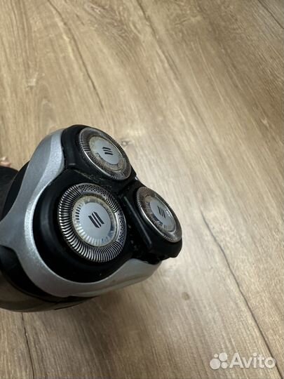 Электробритва Philips AquaTouch