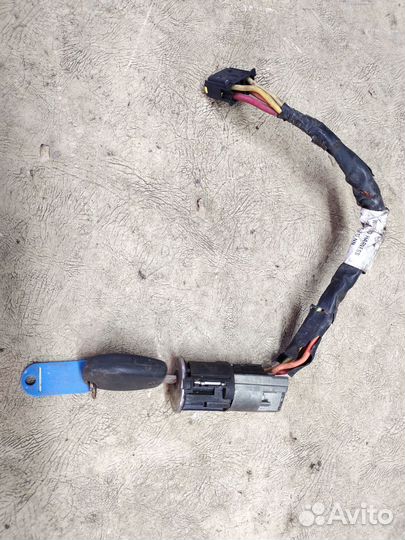 Замок зажигания Renault Logan