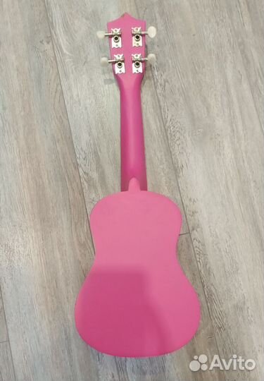 Гитара укулеле