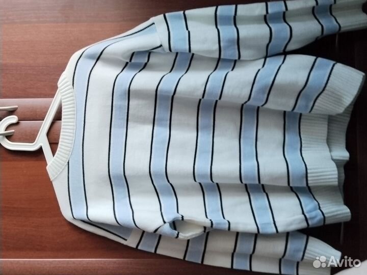 Кофта вязаная