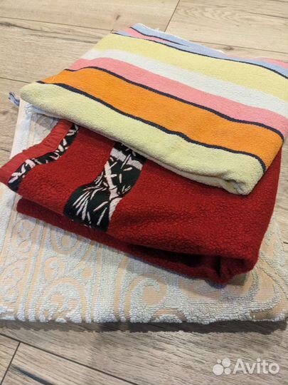 Махровые полотенца бу 6шт