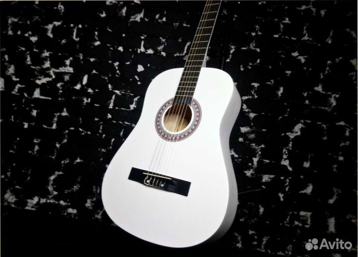 Гитара классическая новая