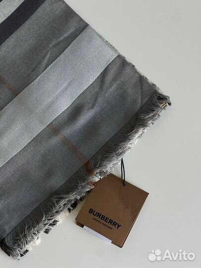 Палантин Burberry оригинал новый