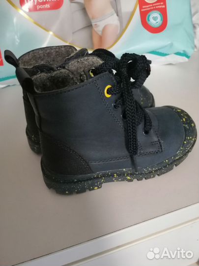 Ботинки для мальчика 23