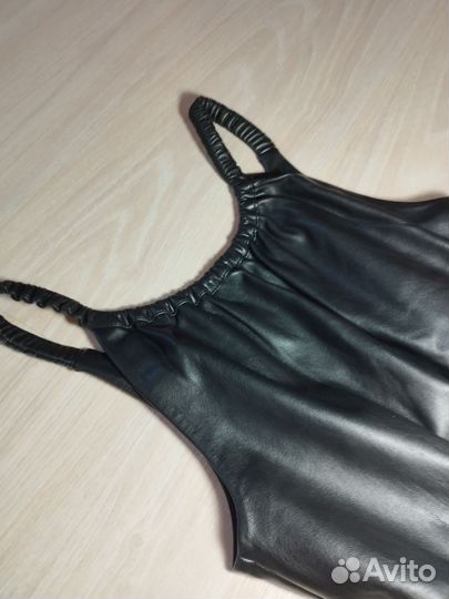 Кожаный комбинезон женский