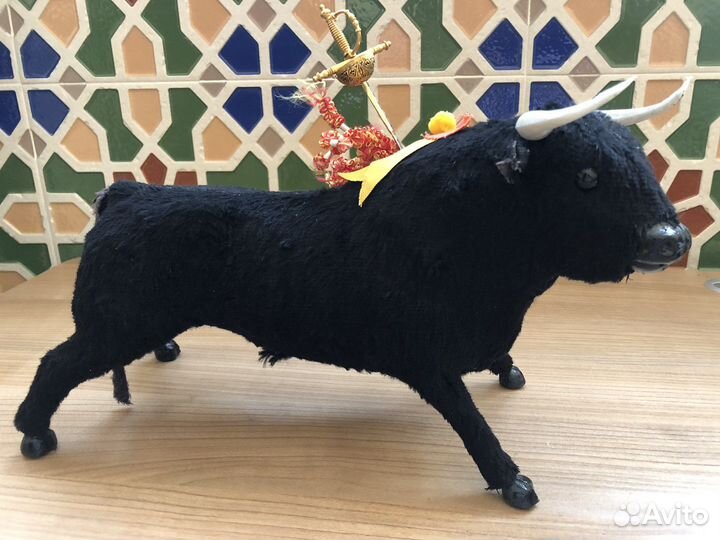 Бык черный коррида Испания