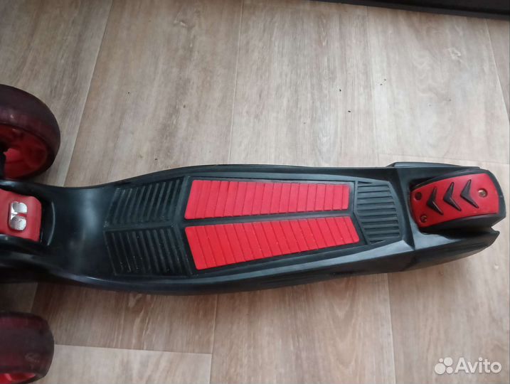 Самокат трехколесный Rush Action