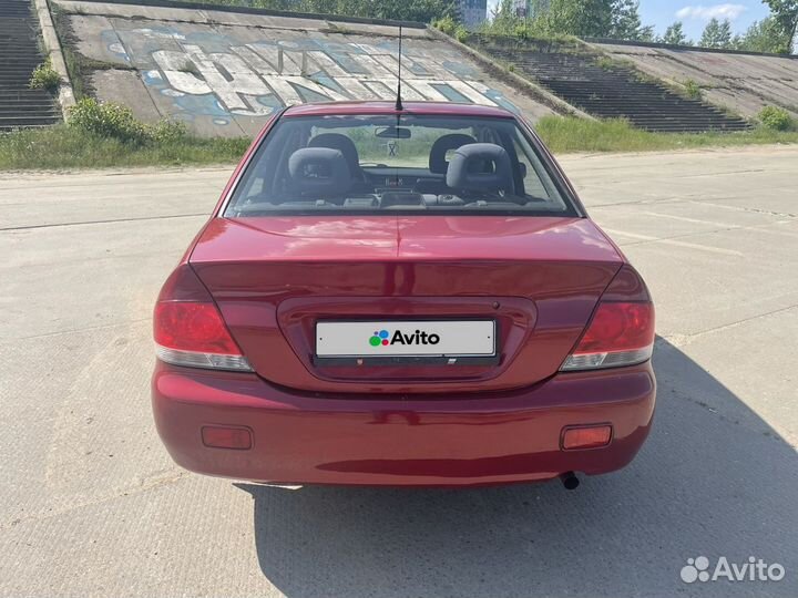 Mitsubishi Lancer 1.6 МТ, 2005, 207 000 км