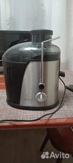 Соковыжималка Smile JE 2305