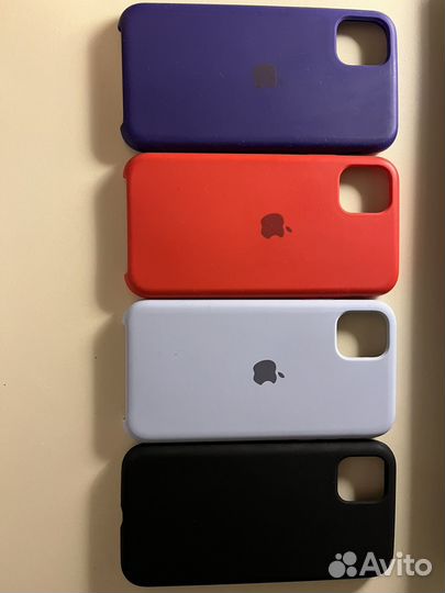 Чехлы на iPhone 11
