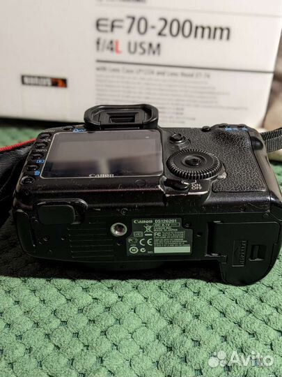 Зеркальный фотоаппарат Canon 5D Mark ii