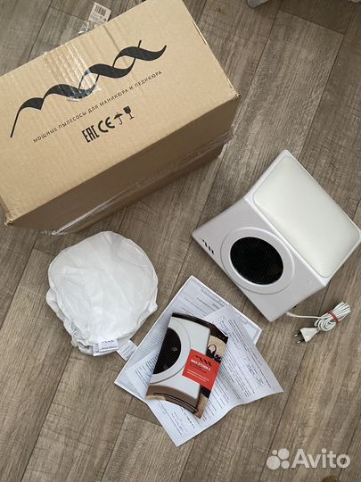 Настольный пылесос для маникюра MAX Storm 4