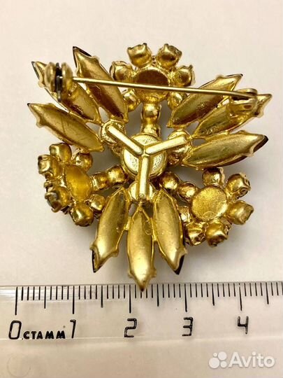 Брошь винтаж чехословакия