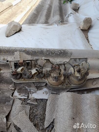 Щиток приборов