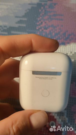 Беспроводные наушники apple airpods